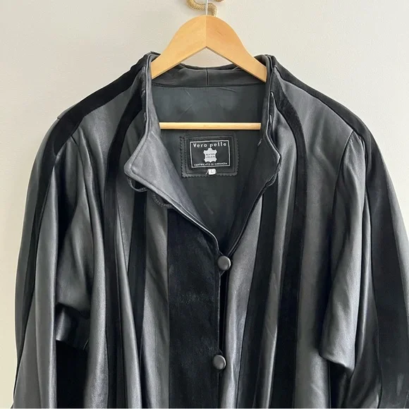 Vera Pelle Black Vintage Italian Leather & Suede Paneled Swing Coat Large